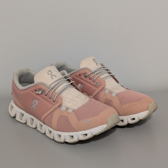 On Running Shoes - On Cloud Pink size 7.5